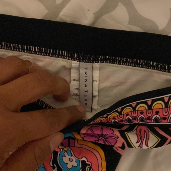 Trina Turk bikini top 4, bottom 6 - Picture 2 of 6